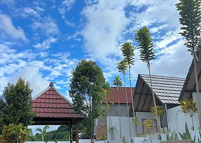 Bukit Catu Hotel *